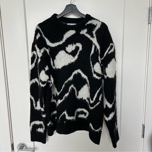 Zara Man Fluffy Sweater Sz XL - Black and White